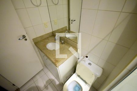 Banheiro da Suíte de apartamento para alugar com 2 quartos, 70m² em Barra da Tijuca, Rio de Janeiro