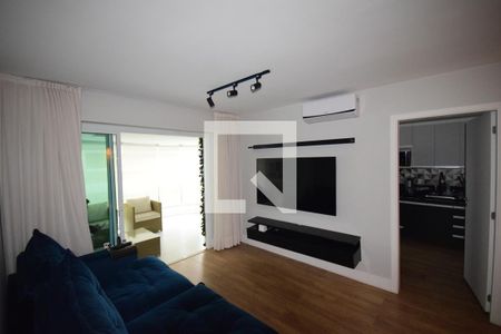 Sala de apartamento para alugar com 2 quartos, 70m² em Barra da Tijuca, Rio de Janeiro