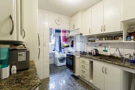 Cozinha de apartamento à venda com 3 quartos, 85m² em Vila Olímpia, São Paulo