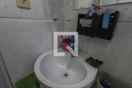 Banheiro de casa à venda com 2 quartos, 100m² em Jardim Galli, São Paulo