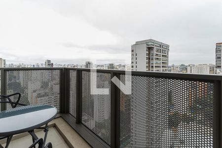 Varanda de kitnet/studio à venda com 1 quarto, 31m² em Indianópolis, São Paulo