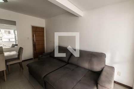 Sala de apartamento para alugar com 3 quartos, 92m² em Costa Azul, Salvador