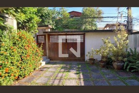 Casa à venda com 4 quartos, 244m² em Icaraí, Niterói