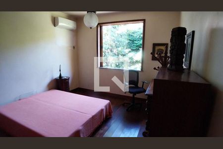 Casa à venda com 4 quartos, 244m² em Icaraí, Niterói