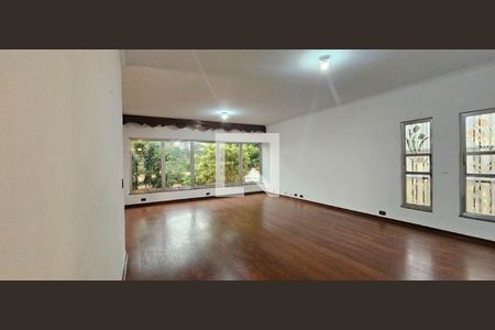 Casa à venda com 4 quartos, 303m² em Cidade São Francisco, São Paulo