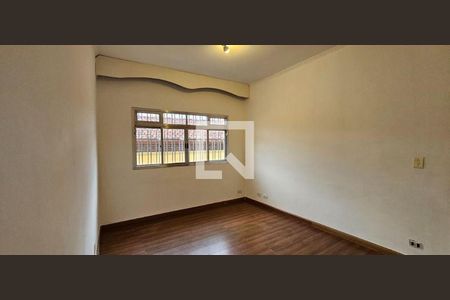 Casa à venda com 4 quartos, 303m² em Cidade São Francisco, São Paulo