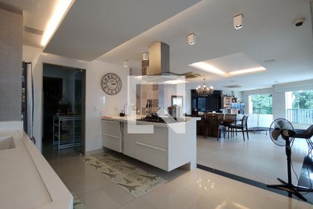 Sala de casa de condomínio à venda com 3 quartos, 441m² em Anil, Rio de Janeiro