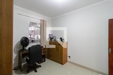 Quarto 2 de casa à venda com 3 quartos, 300m² em Jardim Leblon, Belo Horizonte