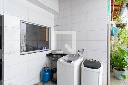 Área de serviço  de casa à venda com 3 quartos, 300m² em Jardim Leblon, Belo Horizonte