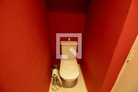 Lavabo de casa para alugar com 2 quartos, 120m² em Jardim Santo Amaro, São Paulo