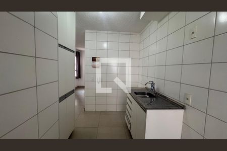 Cozinha de apartamento à venda com 2 quartos, 44m² em Jardim do Lago Continuacao, Campinas