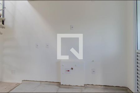 Cozinha de apartamento à venda com 1 quarto, 80m² em Vila Monumento, São Paulo