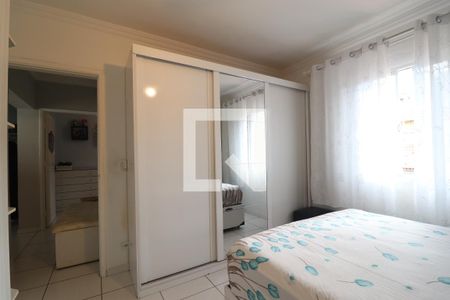 Quarto 1 de casa à venda com 2 quartos, 172m² em Vila Lucinda, Santo André