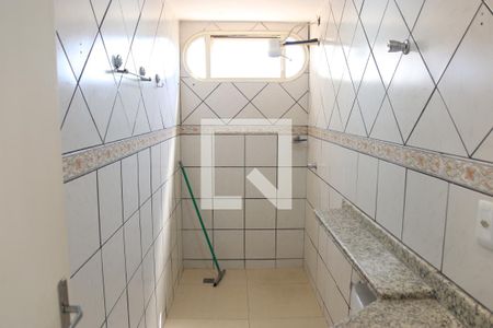Banheiro de apartamento para alugar com 2 quartos, 60m² em Setor Bueno, Goiânia