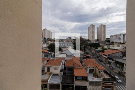 Vista Quarto 2 de apartamento para alugar com 2 quartos, 35m² em Vila Carmosina, São Paulo