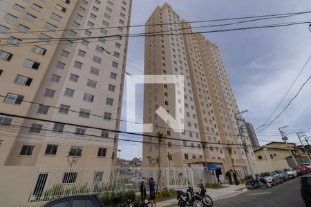 Fachada de apartamento para alugar com 2 quartos, 35m² em Vila Carmosina, São Paulo