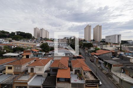 Vista Sala/Cozinha/Área de Serviço  de apartamento para alugar com 2 quartos, 35m² em Vila Carmosina, São Paulo