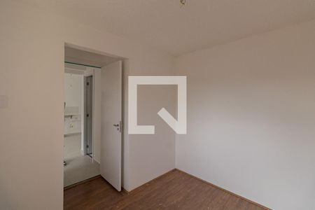 Quarto 2 de apartamento para alugar com 2 quartos, 35m² em Vila Carmosina, São Paulo