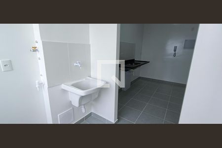 Área de Serviço de apartamento para alugar com 2 quartos, 85m² em Parque Esplanada, Embu das Artes