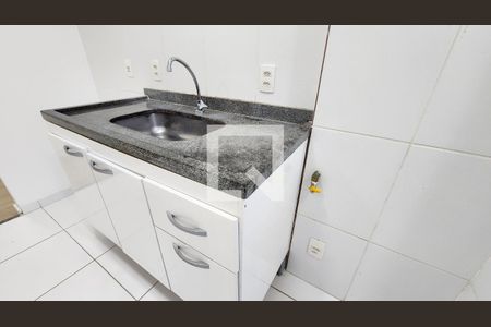 Detalhe da cozinha de apartamento para alugar com 3 quartos, 62m² em Morro Nova Cintra, Santos