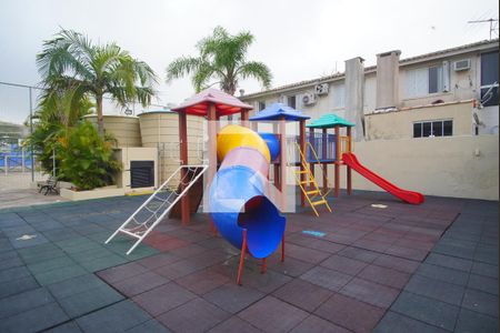 Área Comum - Playground de casa de condomínio à venda com 3 quartos, 84m² em Humaitá, Porto Alegre