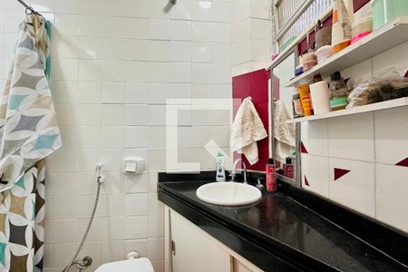 Banheiro de apartamento para alugar com 1 quarto, 50m² em Santa Teresa, Rio de Janeiro