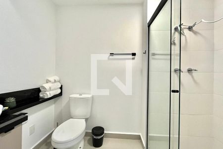 Banheiro de kitnet/studio para alugar com 1 quarto, 26m² em Vila Clementino, São Paulo