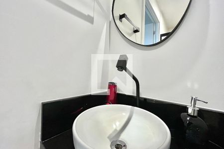 Banheiro de kitnet/studio para alugar com 1 quarto, 26m² em Vila Clementino, São Paulo