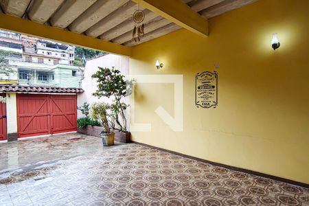 Garagem de casa à venda com 3 quartos, 150m² em Pechincha, Rio de Janeiro