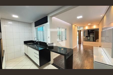 Sala de apartamento para alugar com 2 quartos, 110m² em Vila Assunção, Santo André
