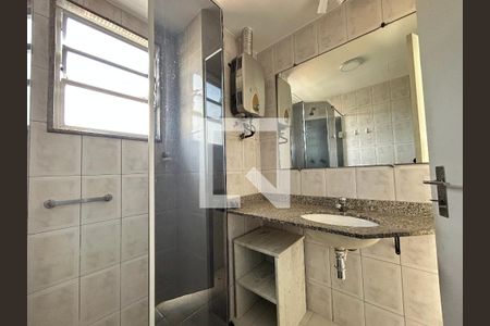 Banheiro de apartamento à venda com 2 quartos, 68m² em Del Castilho, Rio de Janeiro