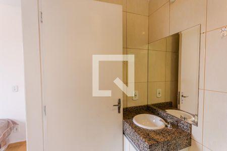 Banheiro da Suíte de apartamento à venda com 2 quartos, 57m² em Utinga, Santo André