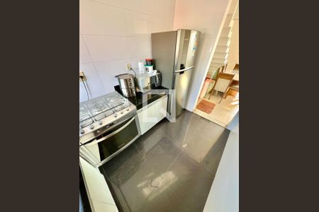 Cozinha de apartamento para alugar com 3 quartos, 140m² em Santa Amelia, Belo Horizonte