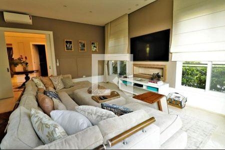 Foto 14 de casa à venda com 4 quartos, 1860m² em Alphaville Residencial Um, Barueri