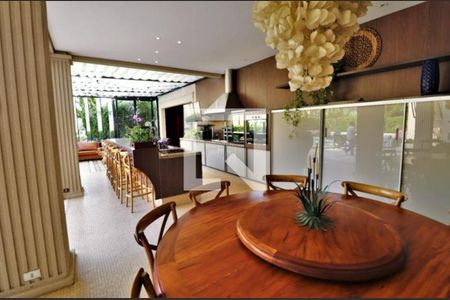 Foto 31 de casa à venda com 4 quartos, 1860m² em Alphaville Residencial Um, Barueri