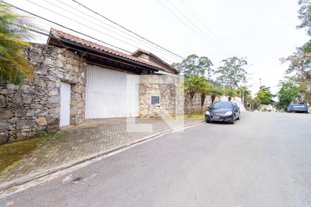 Fachada de casa de condomínio para alugar com 2 quartos, 72m² em Chácara Canta Galo, Cotia