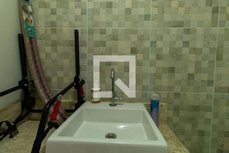 Lavabo de casa de condomínio para alugar com 2 quartos, 72m² em Chácara Canta Galo, Cotia