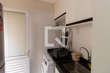 Área de Serviço de casa de condomínio para alugar com 2 quartos, 72m² em Chácara Canta Galo, Cotia