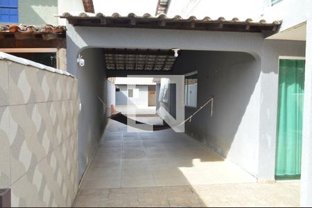 Garagem  de casa de condomínio à venda com 3 quartos, 225m² em Taquara, Rio de Janeiro