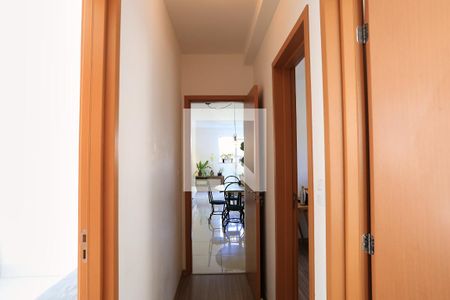 Corredor de apartamento à venda com 3 quartos, 106m² em Sagrada Família, Belo Horizonte