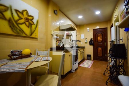 Cozinha de apartamento à venda com 4 quartos, 82m² em Méier, Rio de Janeiro