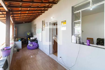 Varanda de casa à venda com 1 quarto, 360m² em Santa Branca, Belo Horizonte