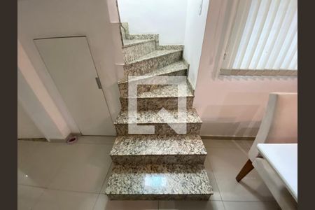 Escada Segundo Andar de casa à venda com 3 quartos, 220m² em Freguesia (jacarepaguá), Rio de Janeiro