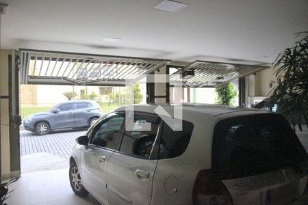 Garagem de casa à venda com 3 quartos, 180m² em Vila Carioca, Guarulhos