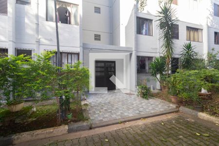 Fachada do bloco de apartamento para alugar com 3 quartos, 78m² em Itaquera, São Paulo