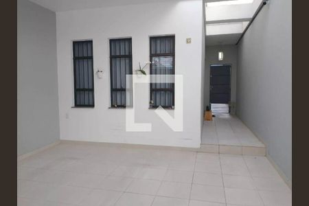 Casa à venda com 3 quartos, 137m² em Vila Prudente, São Paulo