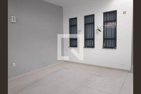 Casa à venda com 3 quartos, 137m² em Vila Prudente, São Paulo