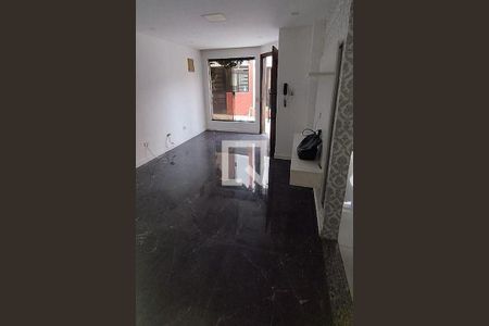 Casa à venda com 2 quartos, 115m² em Vila Ivone, São Paulo