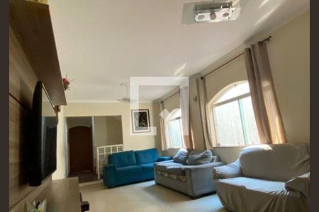 Casa à venda com 5 quartos, 182m² em Vila Antonina, São Paulo