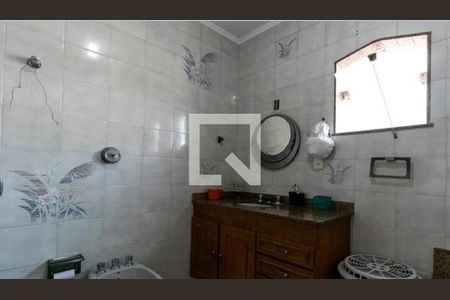 Casa à venda com 5 quartos, 182m² em Vila Antonina, São Paulo